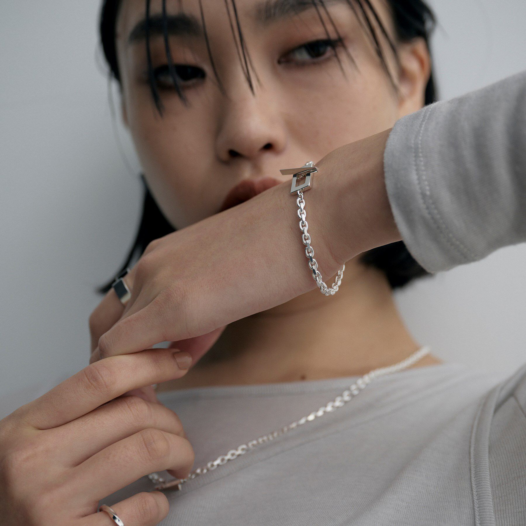 COCOSHNIK ONKITSCH「シルバー カットケーブルチェーン レクタングルマンテルブレスレット S」|ブレスレット・バングル|