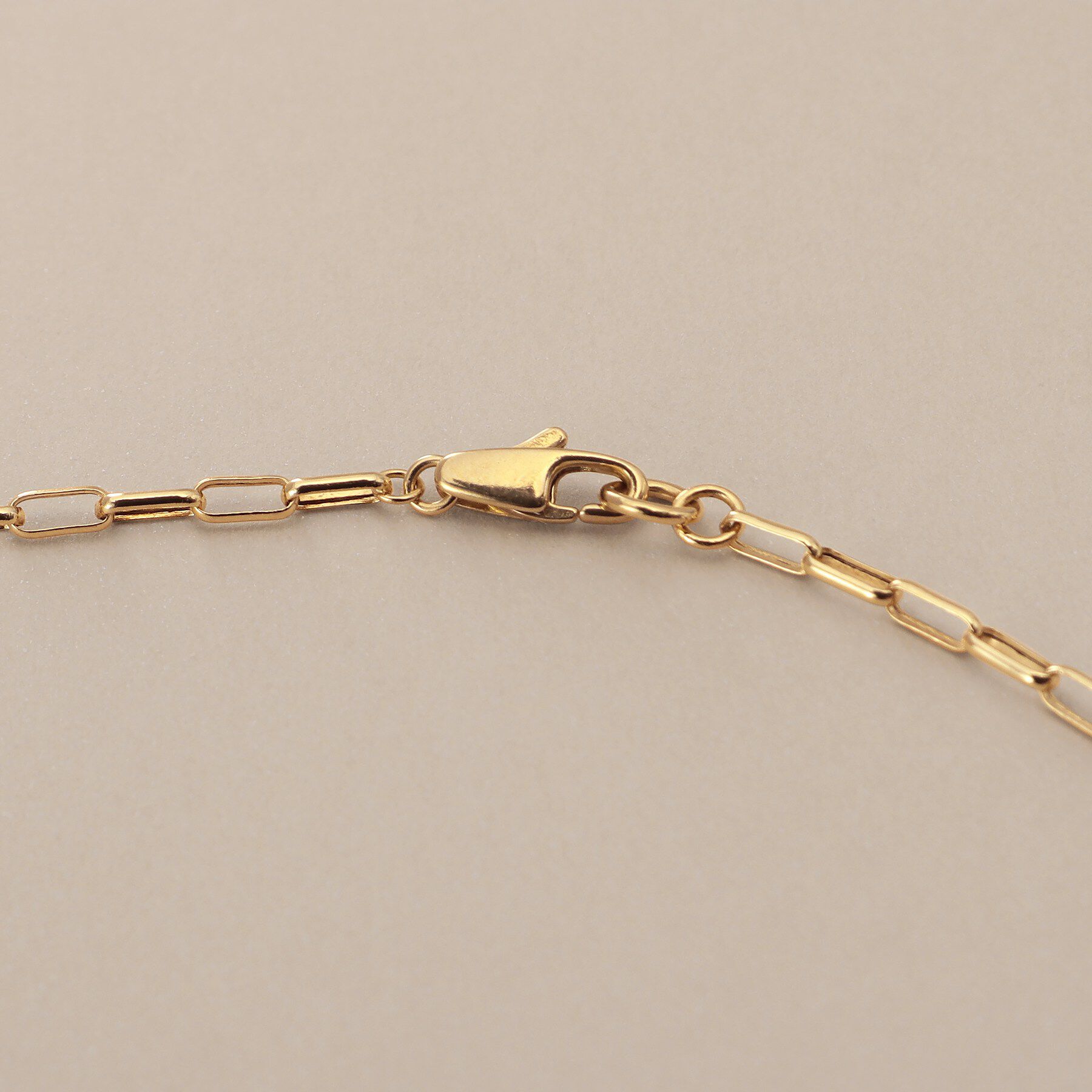 COCOSHNIK「K18中空MVロング ネックレスS」|ネックレス|