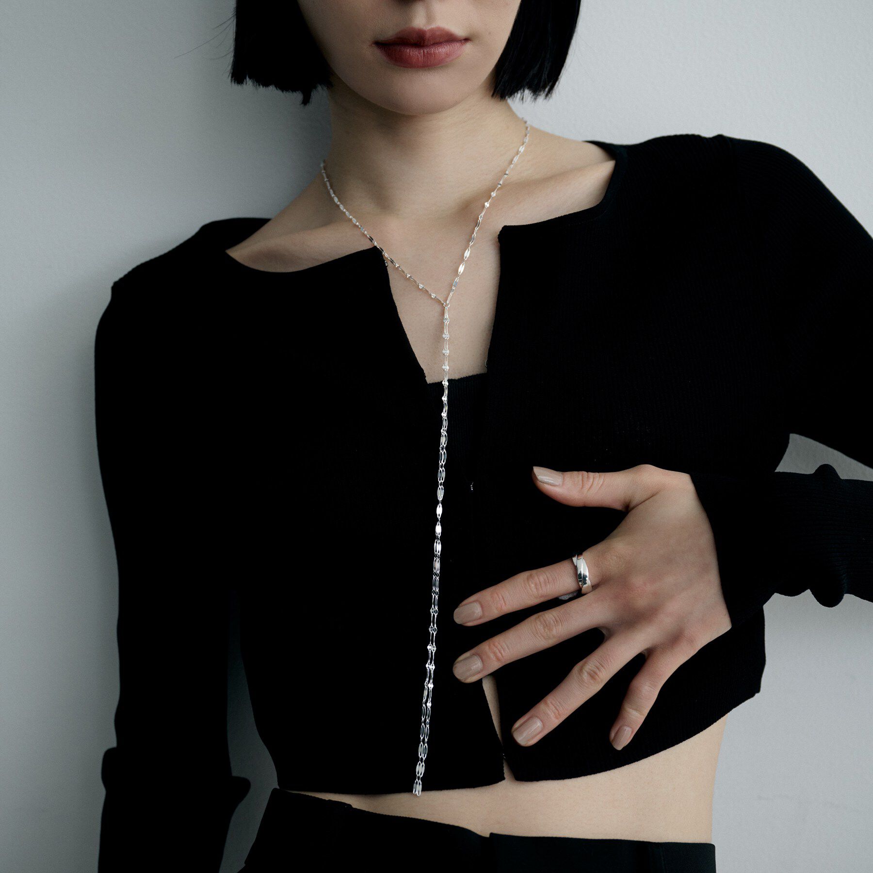 COCOSHNIK ONKITSCH「シルバー デザインチェーン デュアルペタル フリンジYネックレス」|ネックレス|