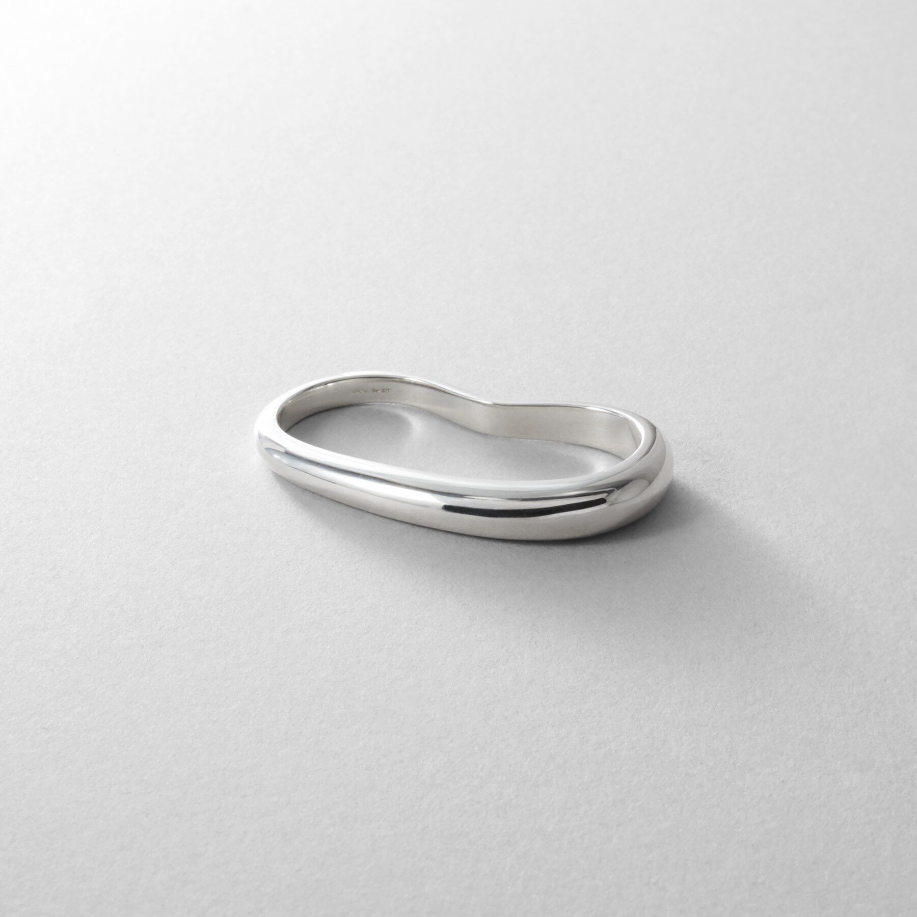 COCOSHNIK ONKITSCH「シルバー 【サステナブル】ダブルフィンガー グラデーションリング」|リング|