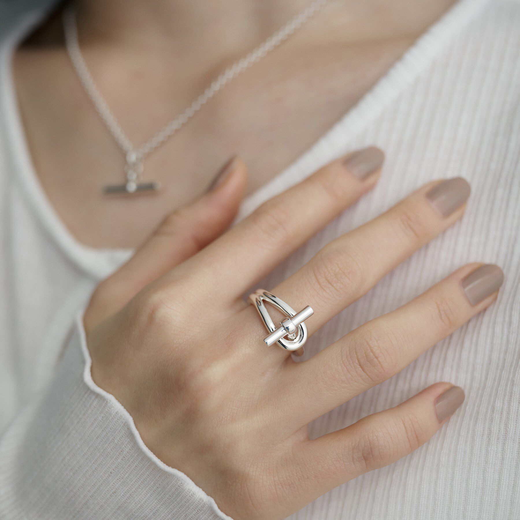 COCOSHNIK ONKITSCH「シルバー マンテルモチーフリング」|リング|