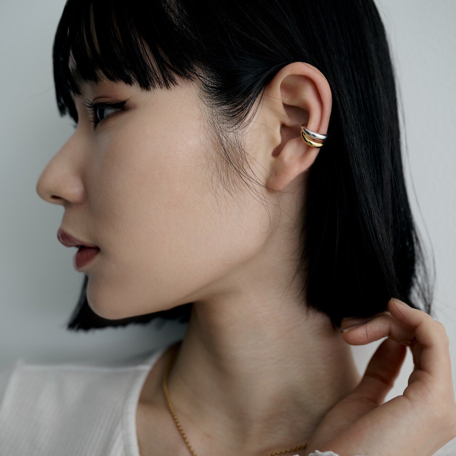 COCOSHNIK ONKITSCH「シルバー コンビカラー デュアルドームイヤーカフ」|イヤリング|