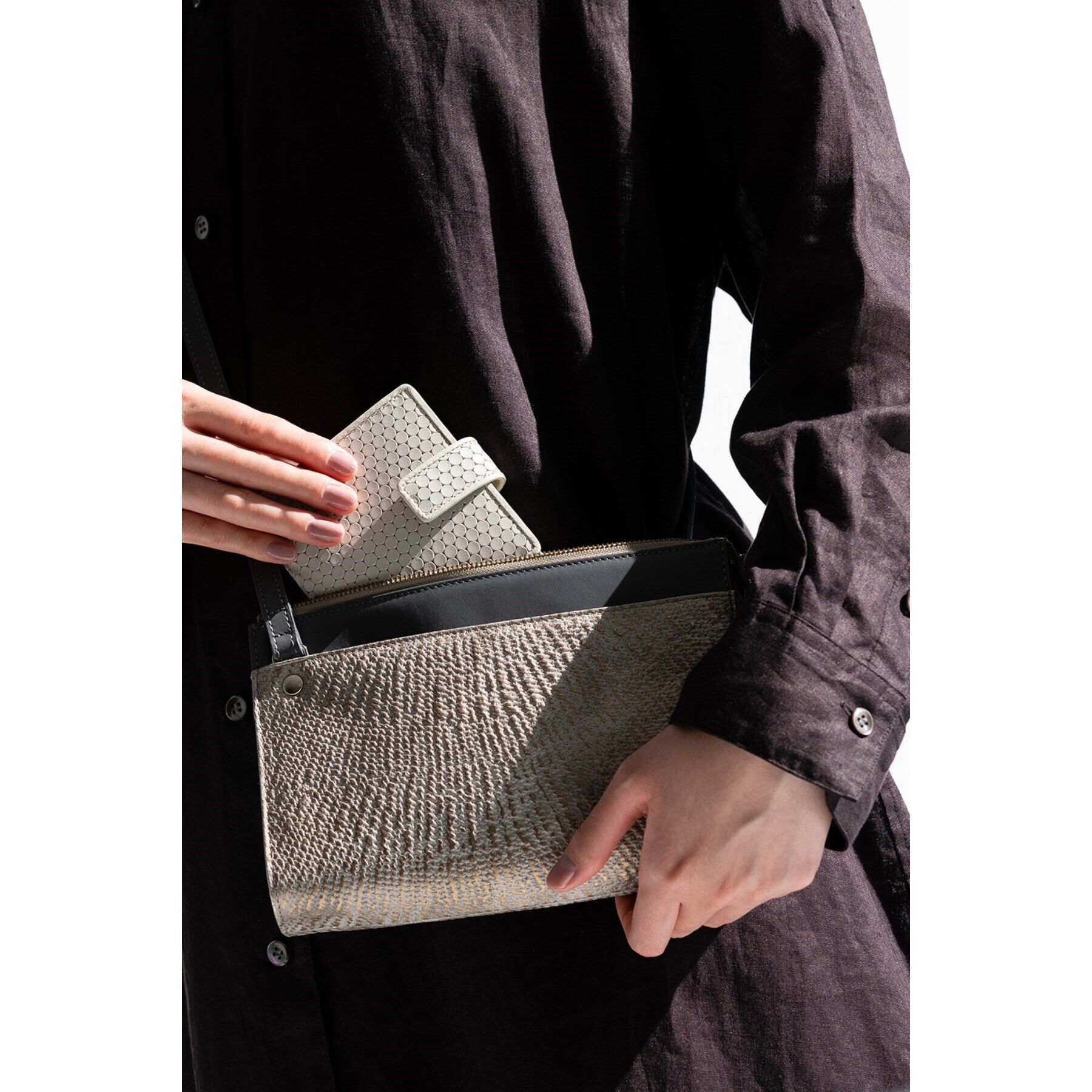 HIROKO HAYASHI「CARDINALE（カルディナーレ）薄型二つ折り財布」|財布|