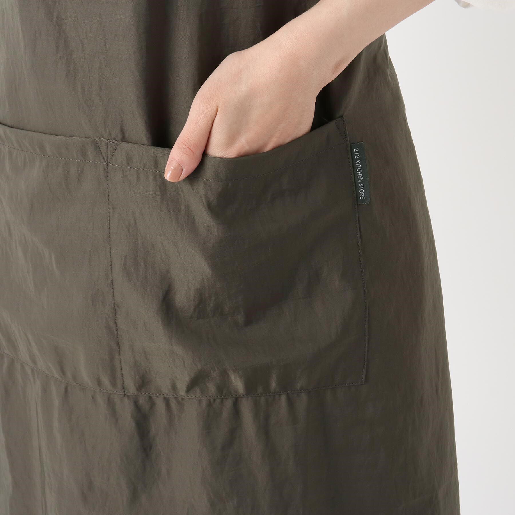 212 KITCHEN STORE「無地撥水エプロン DGY」|食器・キッチングッズ|