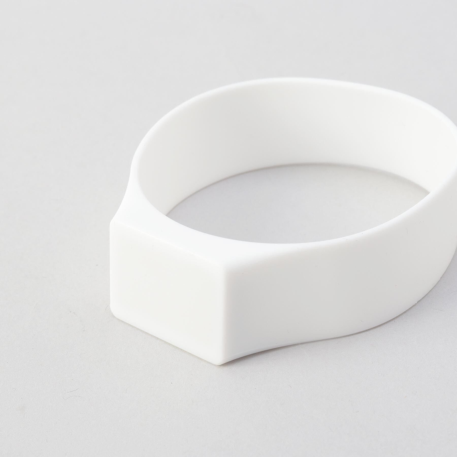 212 KITCHEN STORE「マグネットシリコーンバンド WH 山崎実業 ＜tower タワー＞」|食器・キッチングッズ|