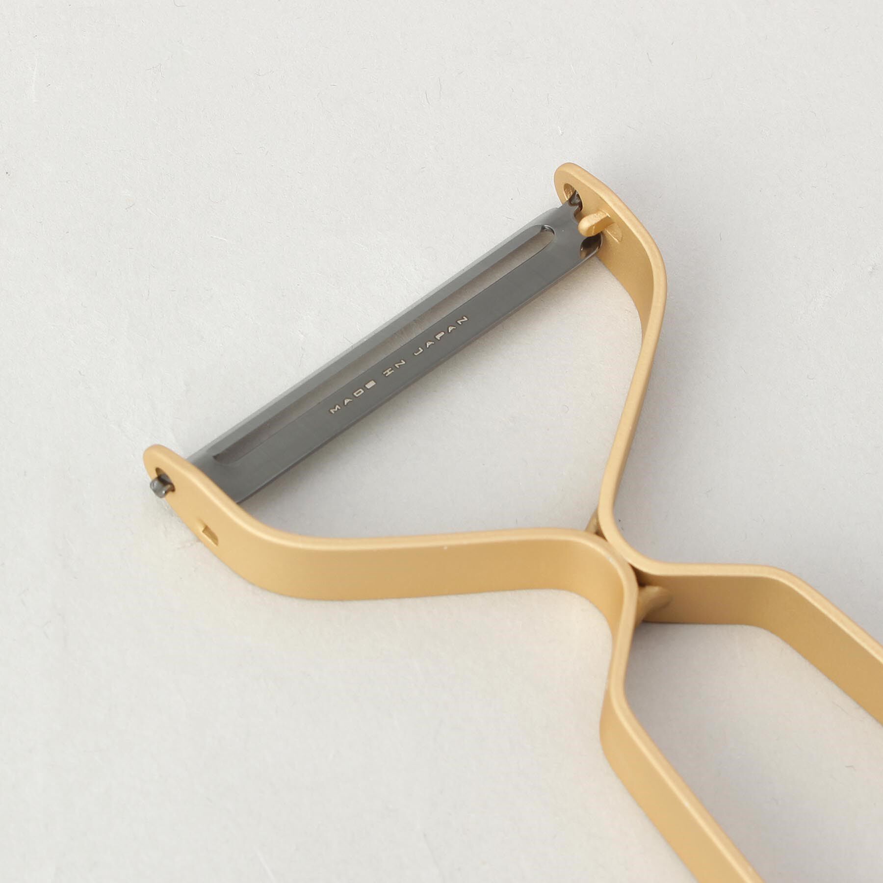 212 KITCHEN STORE「アルミピーラー GD」|食器・キッチングッズ|