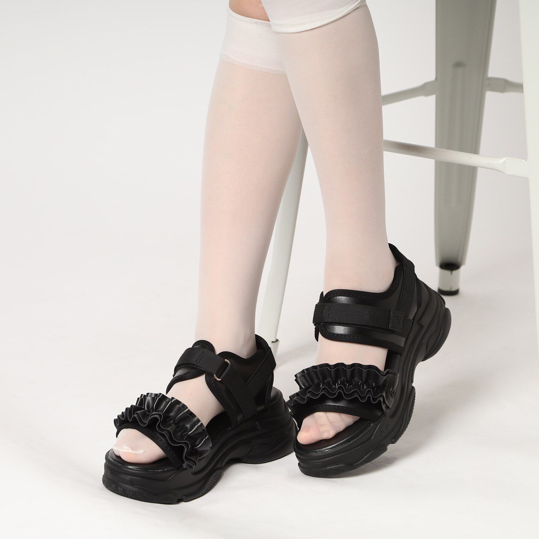 csT&P「厚底フリルスポサン」|サンダル|