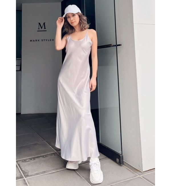 GYDA「バックオープンサテンキャミロングワンピース」|ワンピース|