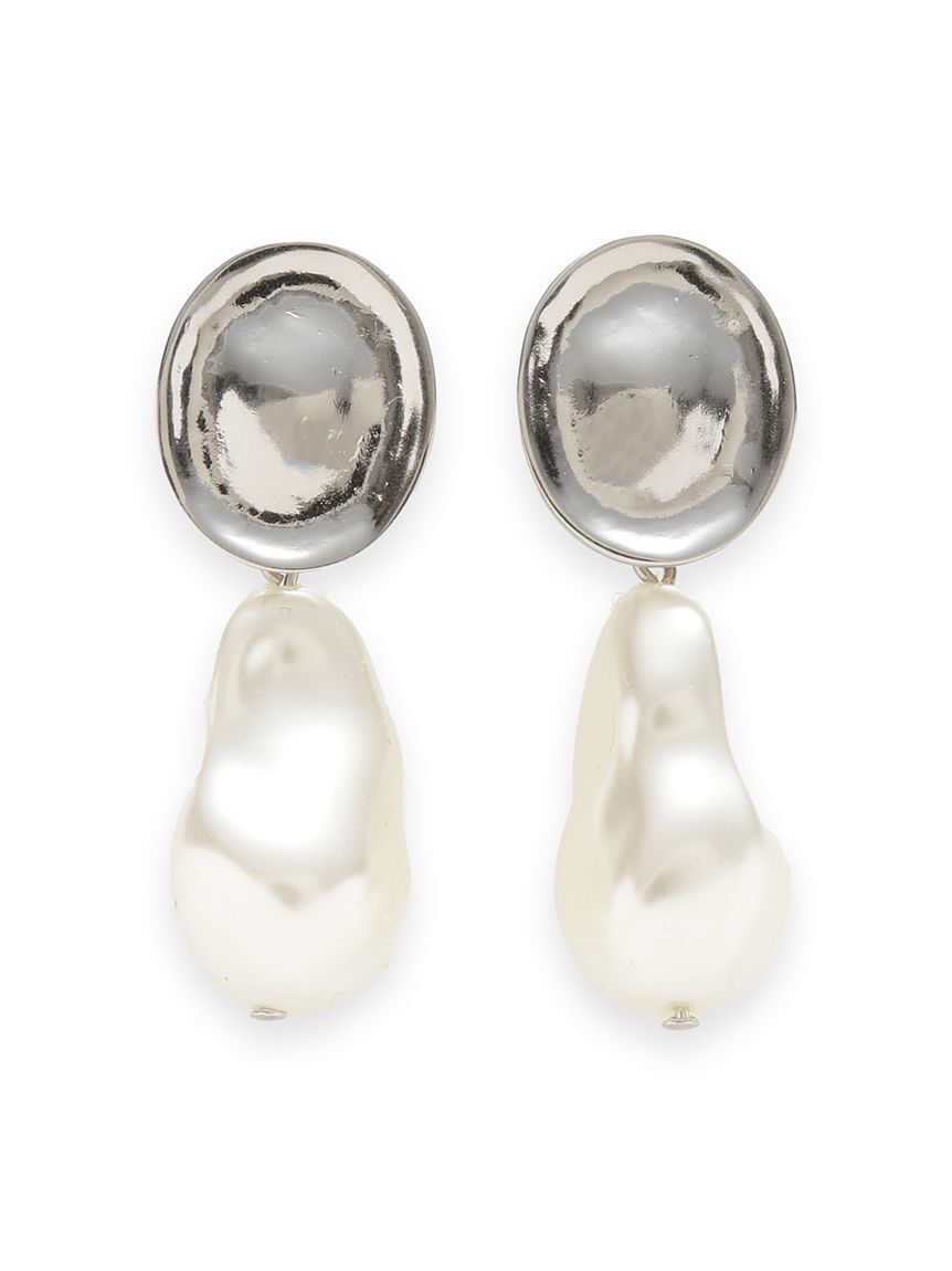 Mila Owen「メタルモチーフパールイヤリング」|イヤリング|
