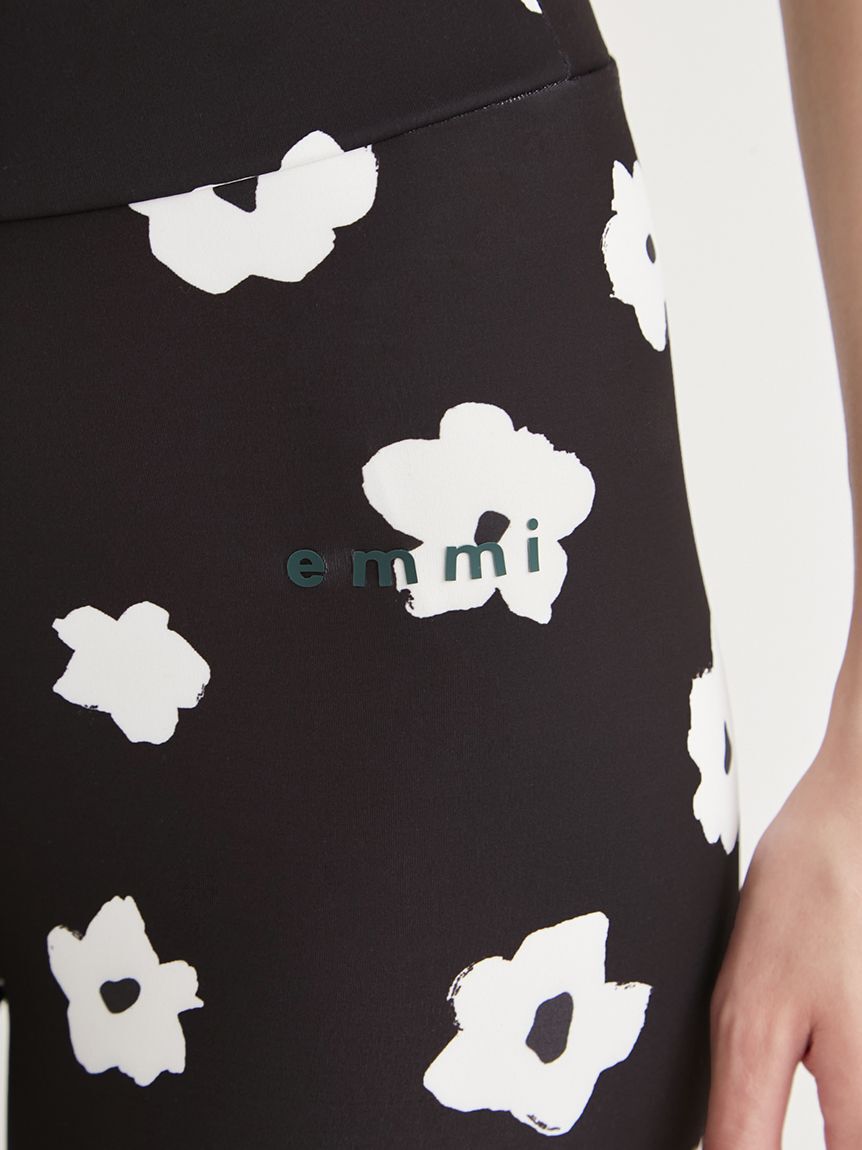 emmi yoga「カモミール柄レギンス」|スカート|