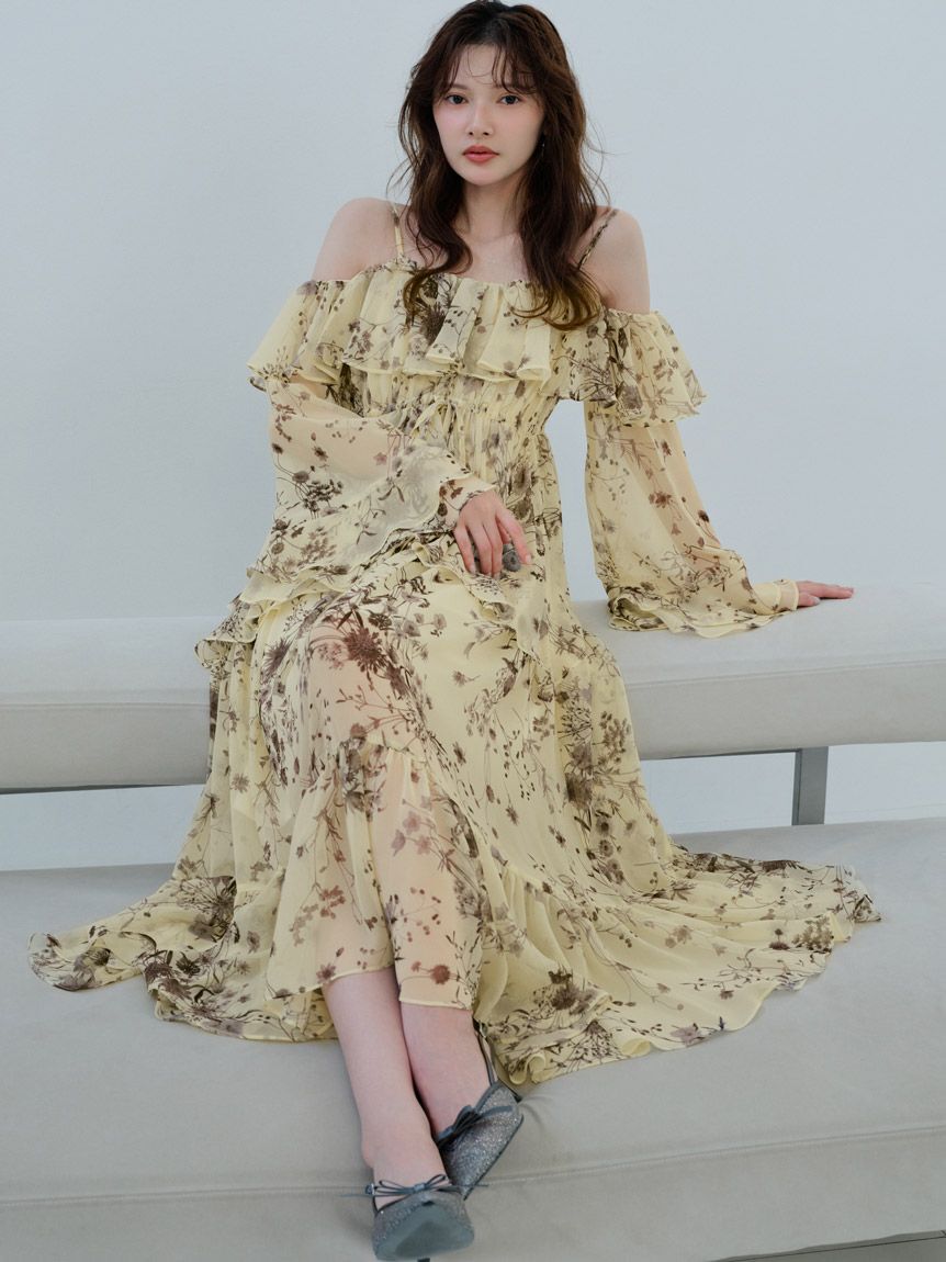 SNIDEL「オフショルフリルワンピース」|ワンピース|