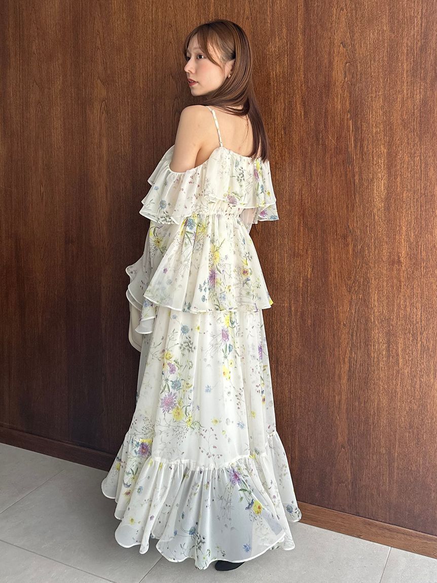 SNIDEL「オフショルフリルワンピース」|ワンピース|