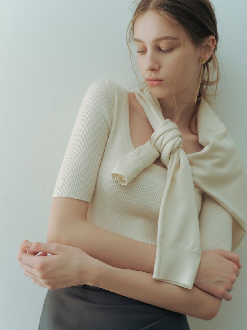 FRAY I.D「シルクブレンドクルーネック金釦ニットカーディガン／ウォッシャブル」|カーディガン|