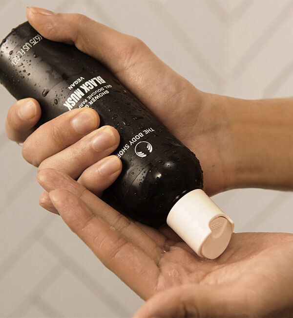 THE BODY SHOP「ブラックムスク シャワージェル 250mL」|ボディクレンジング|