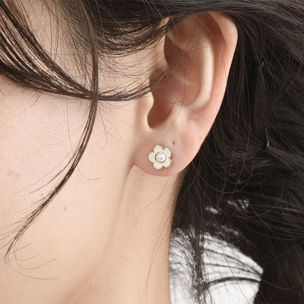 MARY QUANT「スモールエポデイジー ピアス」|ピアス|