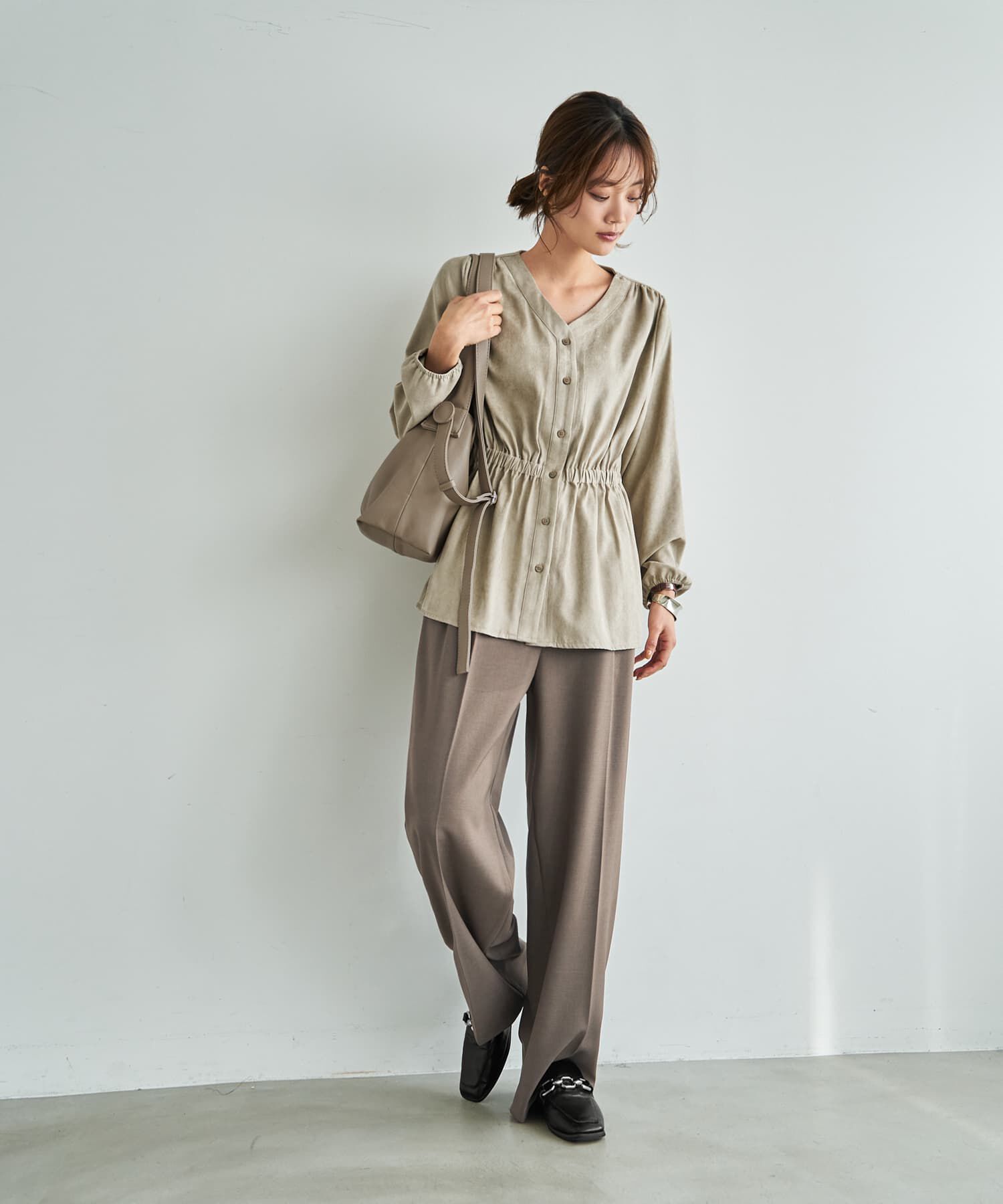 STYLE DELI「【LUXE】ピーチスキンウエストマークギャザーブラウス」|シャツ・ブラウス|