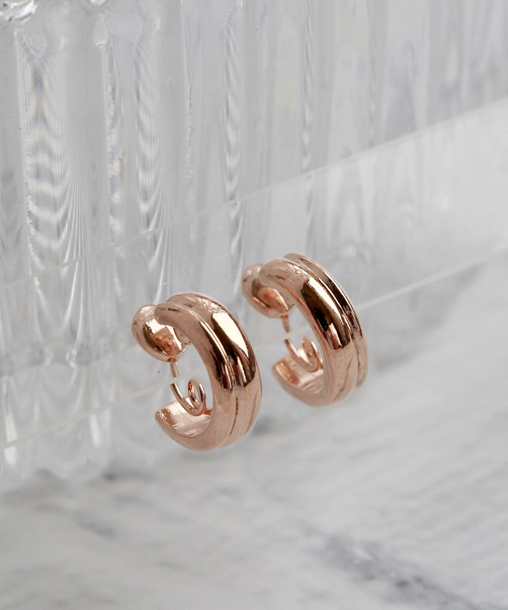 colleca la「miniループフィット・サイドラインフープイヤリング」|イヤリング|ピンクゴールド