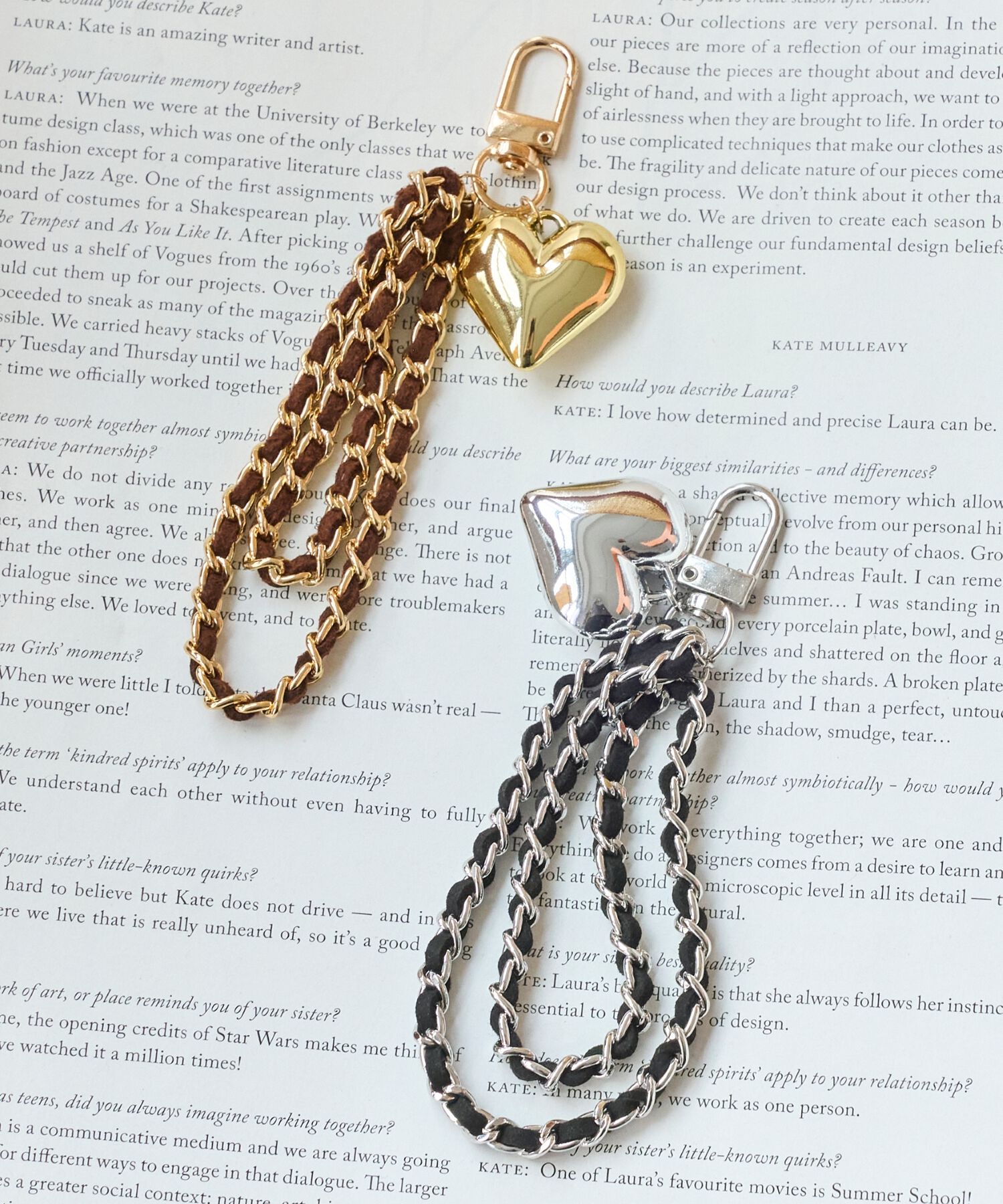 Phoebe「スウェードチェーンハートバッグチャーム　ブラック　シルバー」|チャーム・キーホルダー|