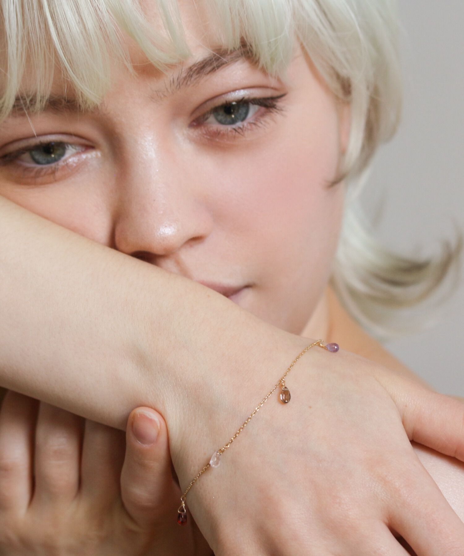  「マルチカラーストーン ブレスレット | K10YG」|ブレスレット・バングル|