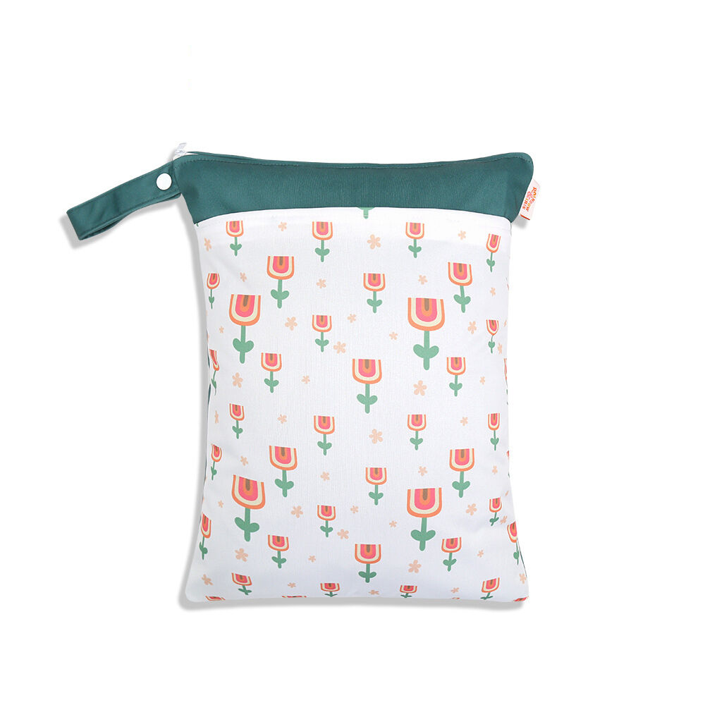 BACKYARD FAMILY「おむつポーチ 通販 マルチポーチ 撥水ポーチ ポーチ バッグ オムツ入れ 水着入れ 海水浴 プール」|その他ベビー用品|ホワイト2