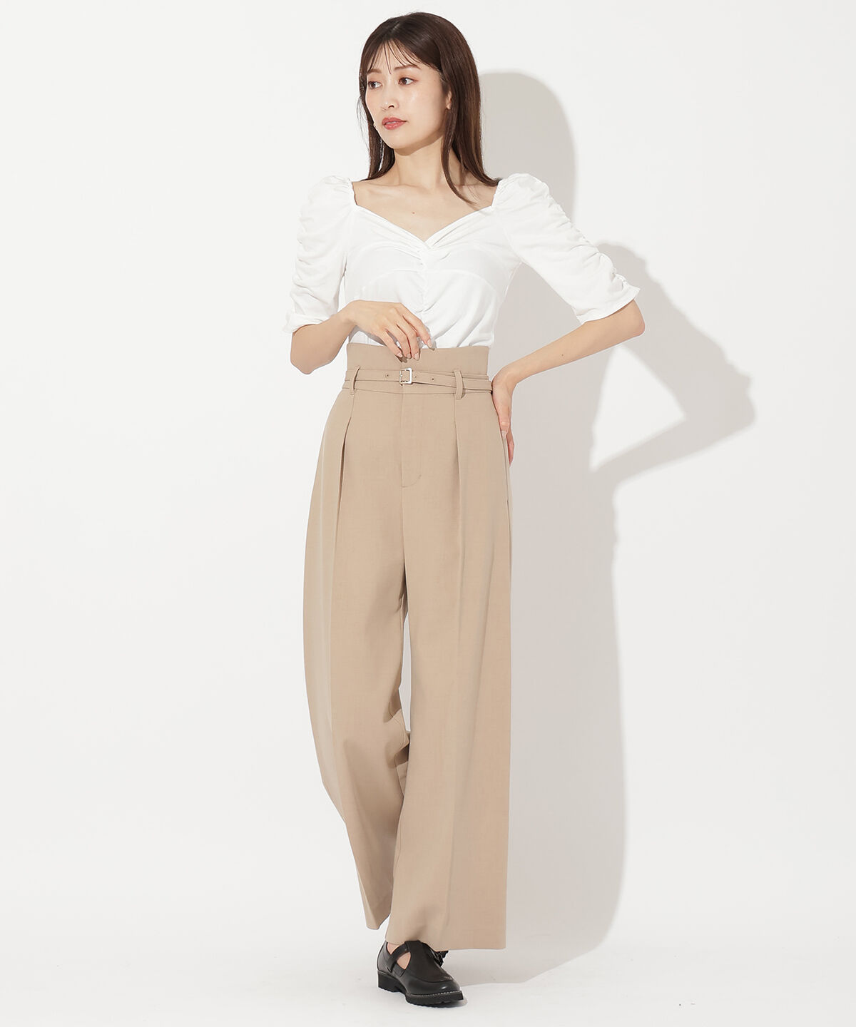 アンドクチュール「ツィルベルト付ワイドパンツ」|その他|