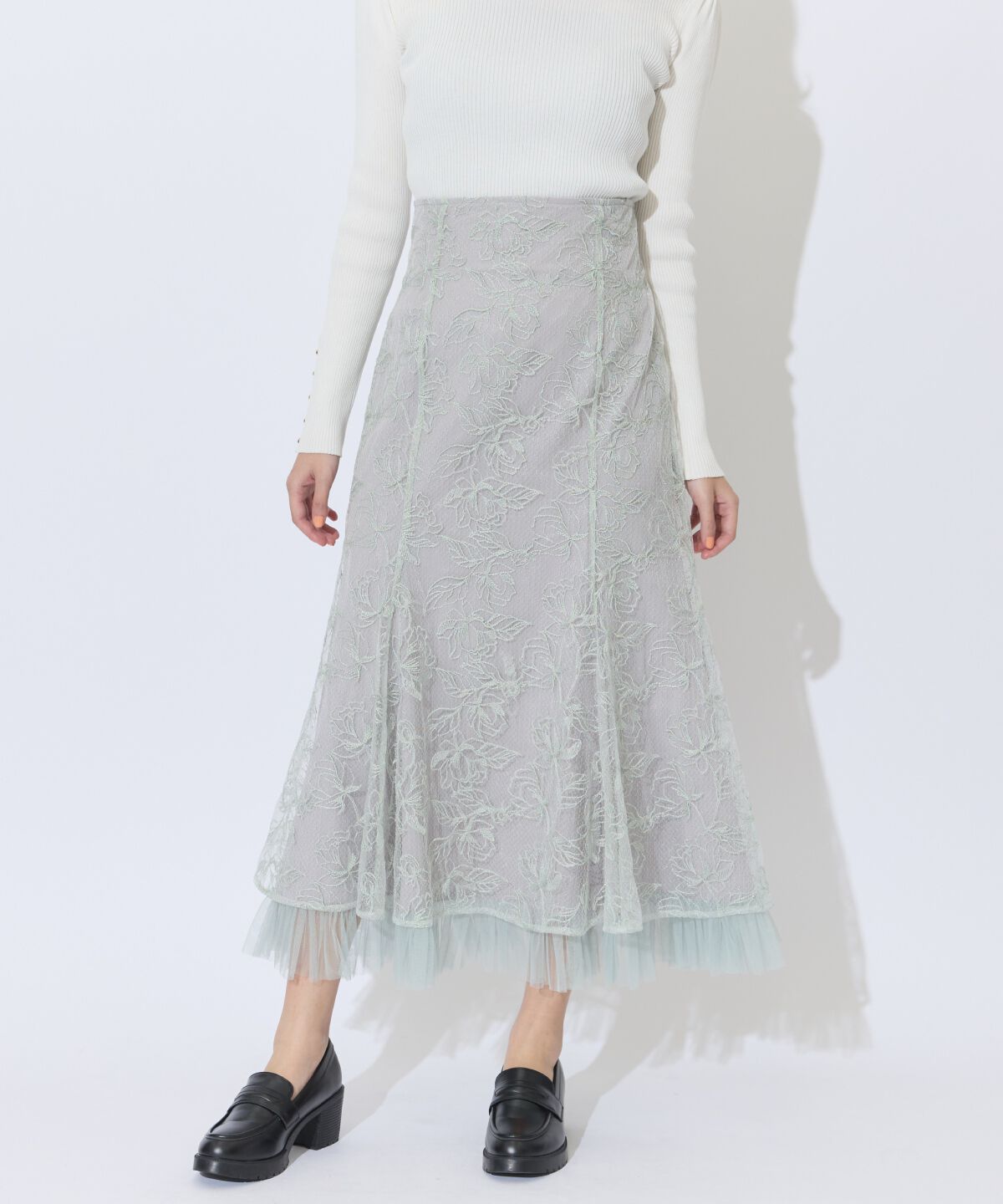 アンドクチュール「チュールヘムフローラルスカート」|フレア|