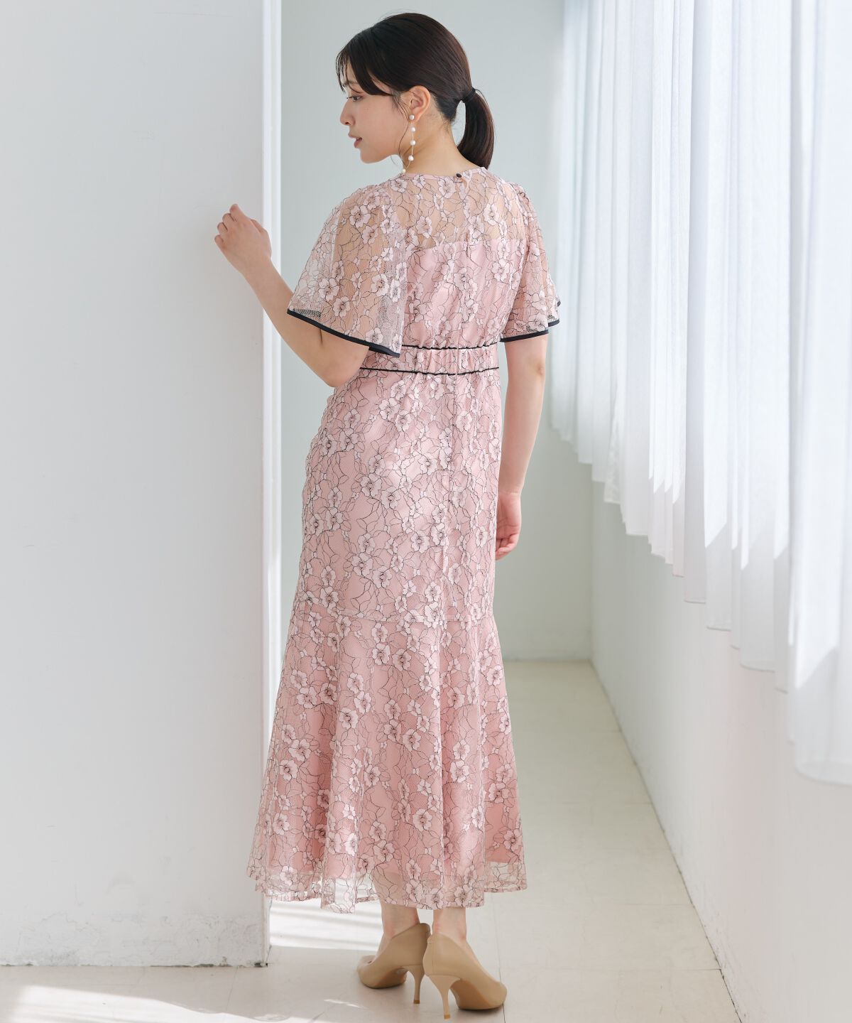 アンドクチュール「アシメギャザーパイピングレースドレス」|ドレス|