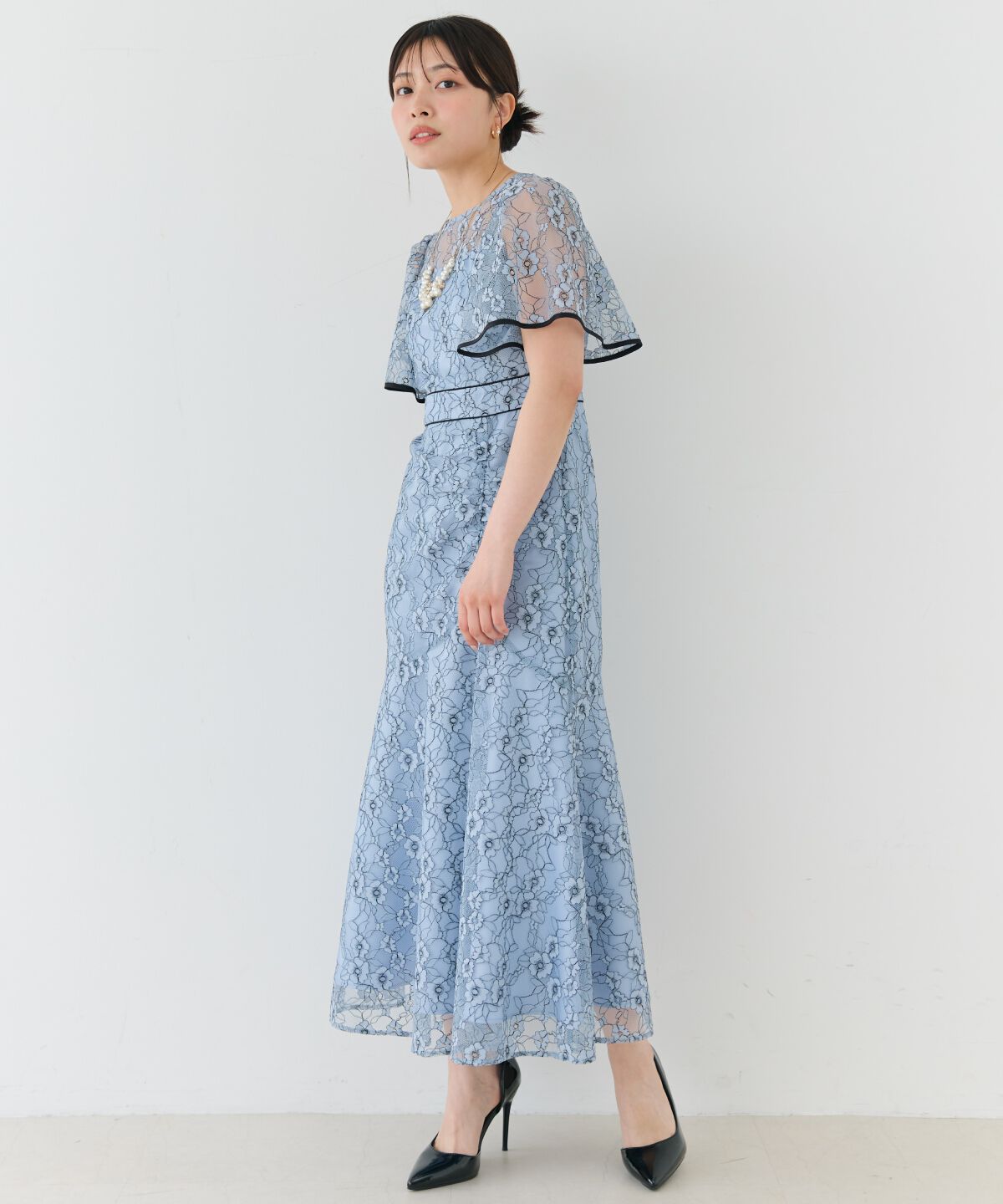 アンドクチュール「アシメギャザーパイピングレースドレス」|ドレス|ブルー