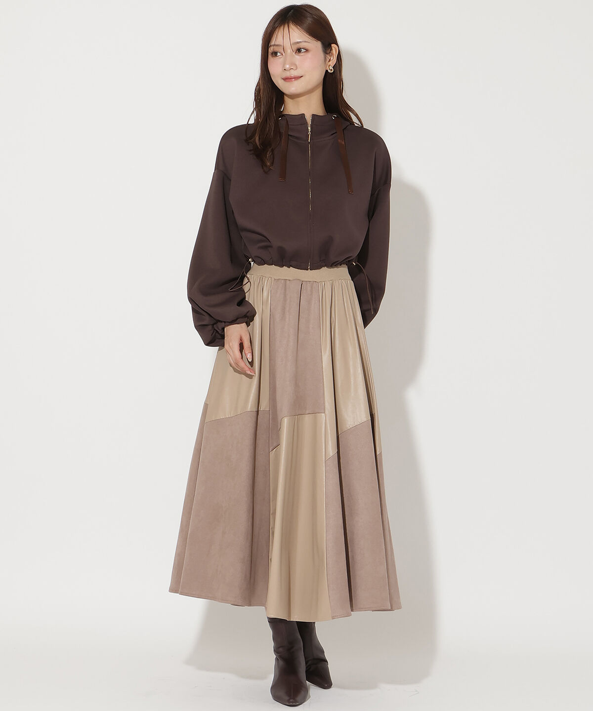 アンドクチュール「ダンボールポンチパーカー」|パーカー|