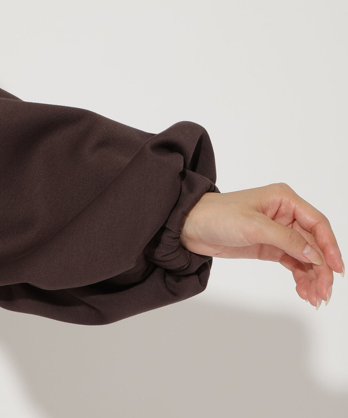 アンドクチュール「ダンボールポンチパーカー」|パーカー|