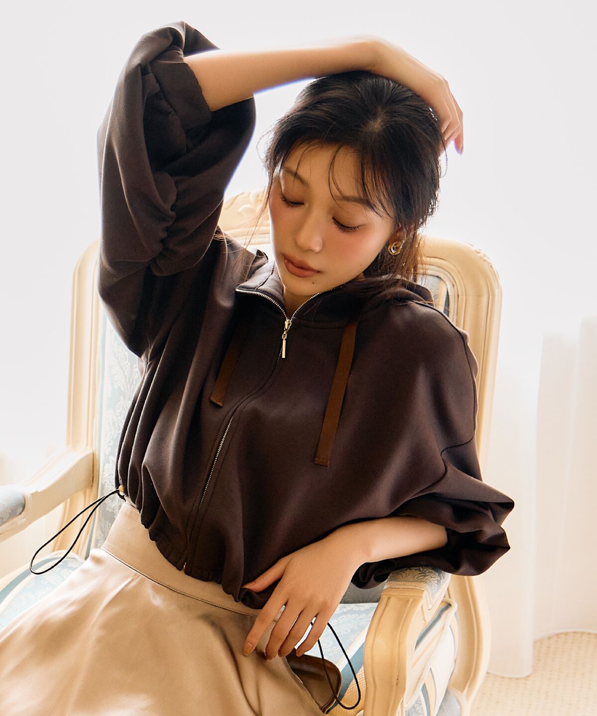 アンドクチュール「ダンボールポンチパーカー」|パーカー|