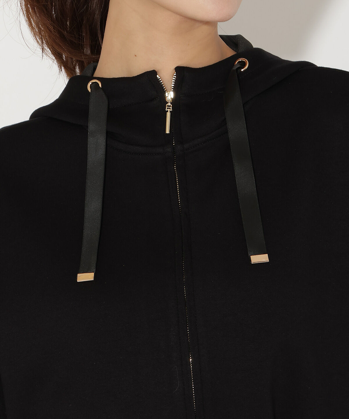 アンドクチュール「ダンボールポンチパーカー」|パーカー|