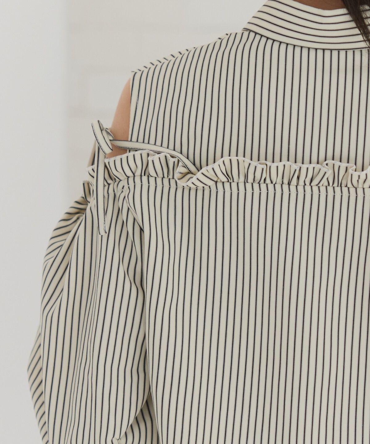 REDYAZEL「肩あきストライプフリルシャツ」|シャツ・ブラウス|