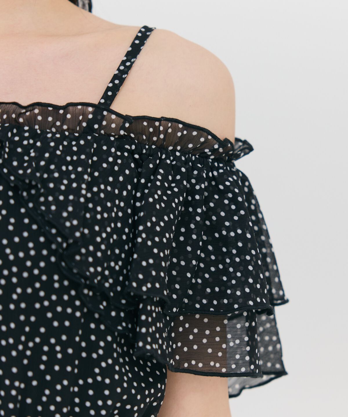 REDYAZEL「ランダムドットオフショルシフォンワンピース」|ワンピース|