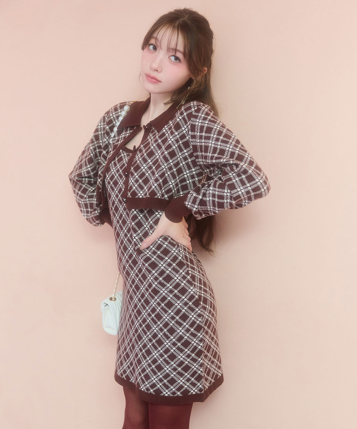 REDYAZEL「ｸﾗｼｶﾙﾆｯﾄｶｰﾃﾞｨｶﾞﾝ&times;ｷｬﾐｿｰﾙﾆｯﾄﾜﾝﾋﾟｰｽｾ  」|ワンピース|