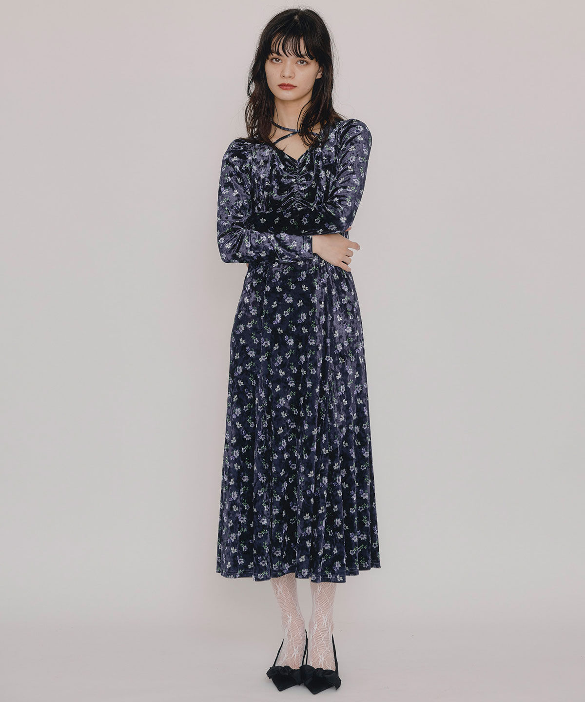 REDYAZEL「クロスリボンフラワーベロアロングワンピース」|ワンピース|