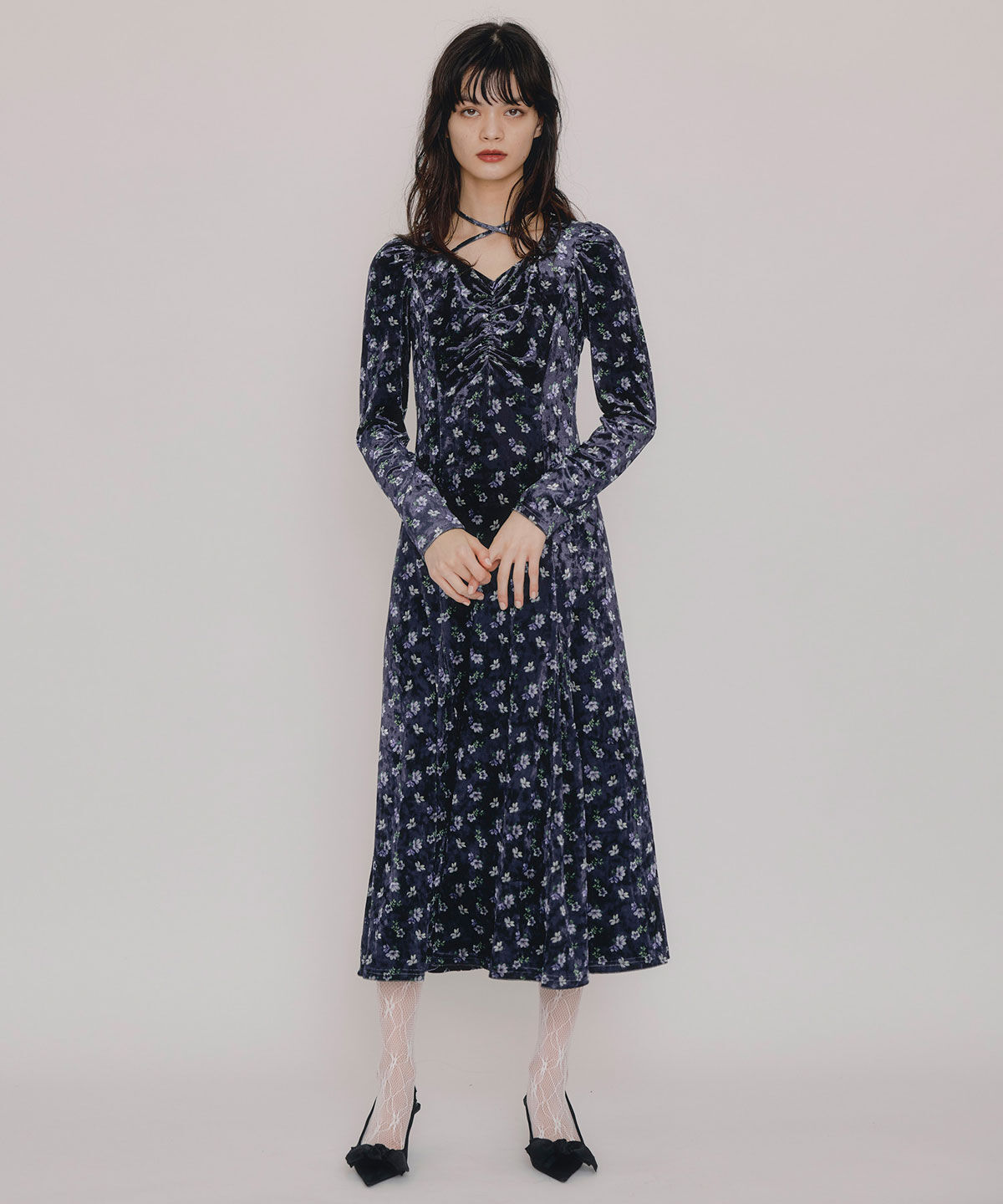 REDYAZEL「クロスリボンフラワーベロアロングワンピース」|ワンピース|