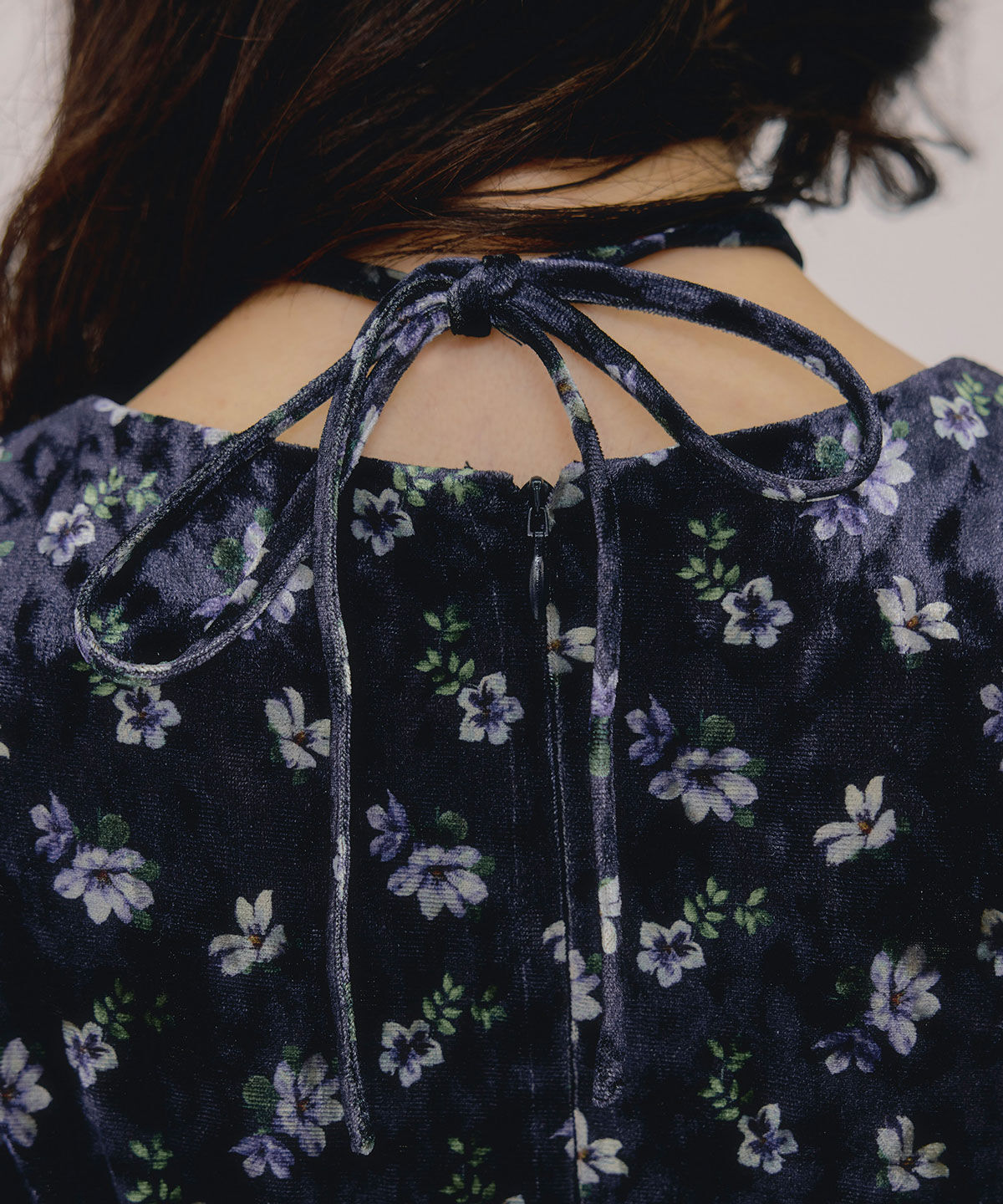 REDYAZEL「クロスリボンフラワーベロアロングワンピース」|ワンピース|