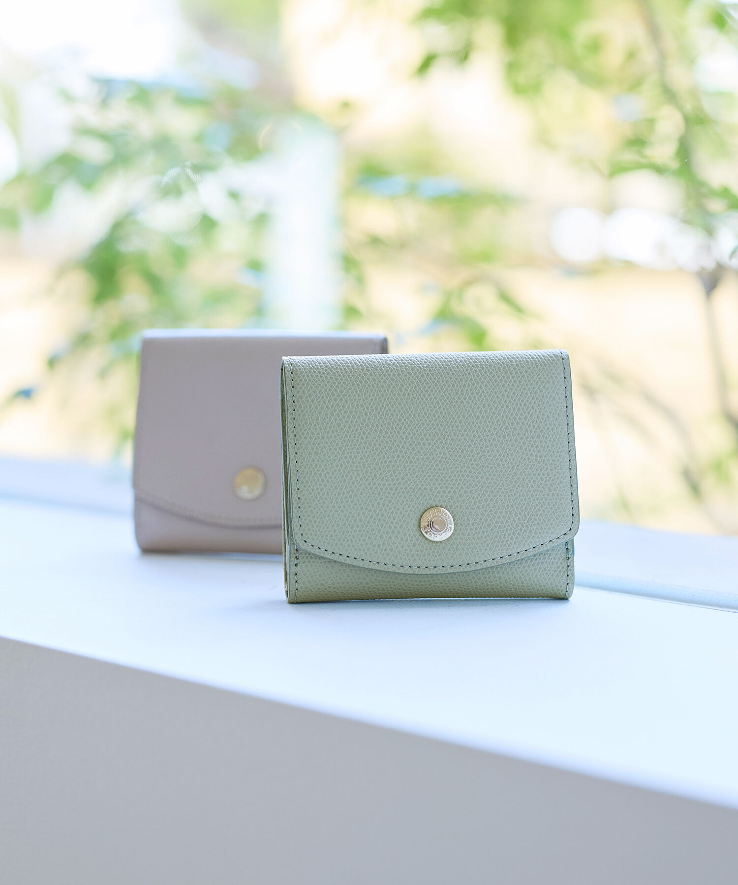 TOPKAPI 「[TOPKAPI]トプカピ 角シボ型押し・ 二つ折り 財布 COLORATO コロラート」|財布|グリーングレー