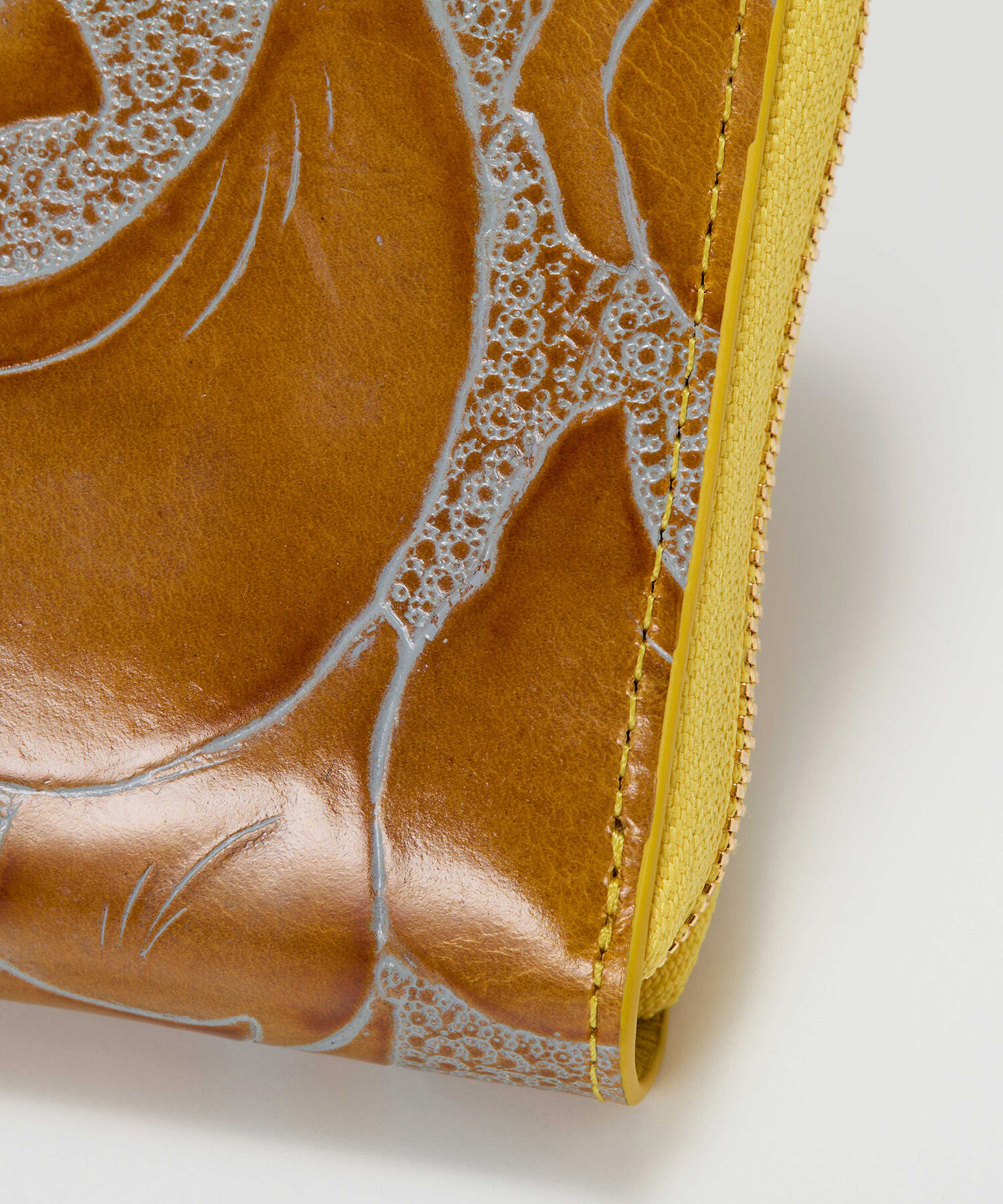 TOPKAPI BREATH「【TREASURE TOPKAPI】ローズエンボス ツヤ レザー ラウンドファスナー 長財布」|財布|