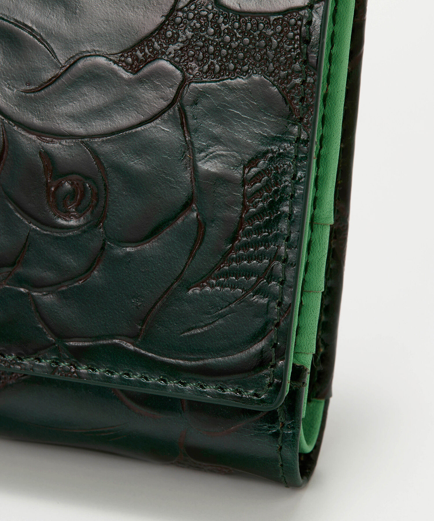 TOPKAPI BREATH「【TREASURE TOPKAPI】ローズエンボス ツヤ レザー 二つ折り財布」|財布|