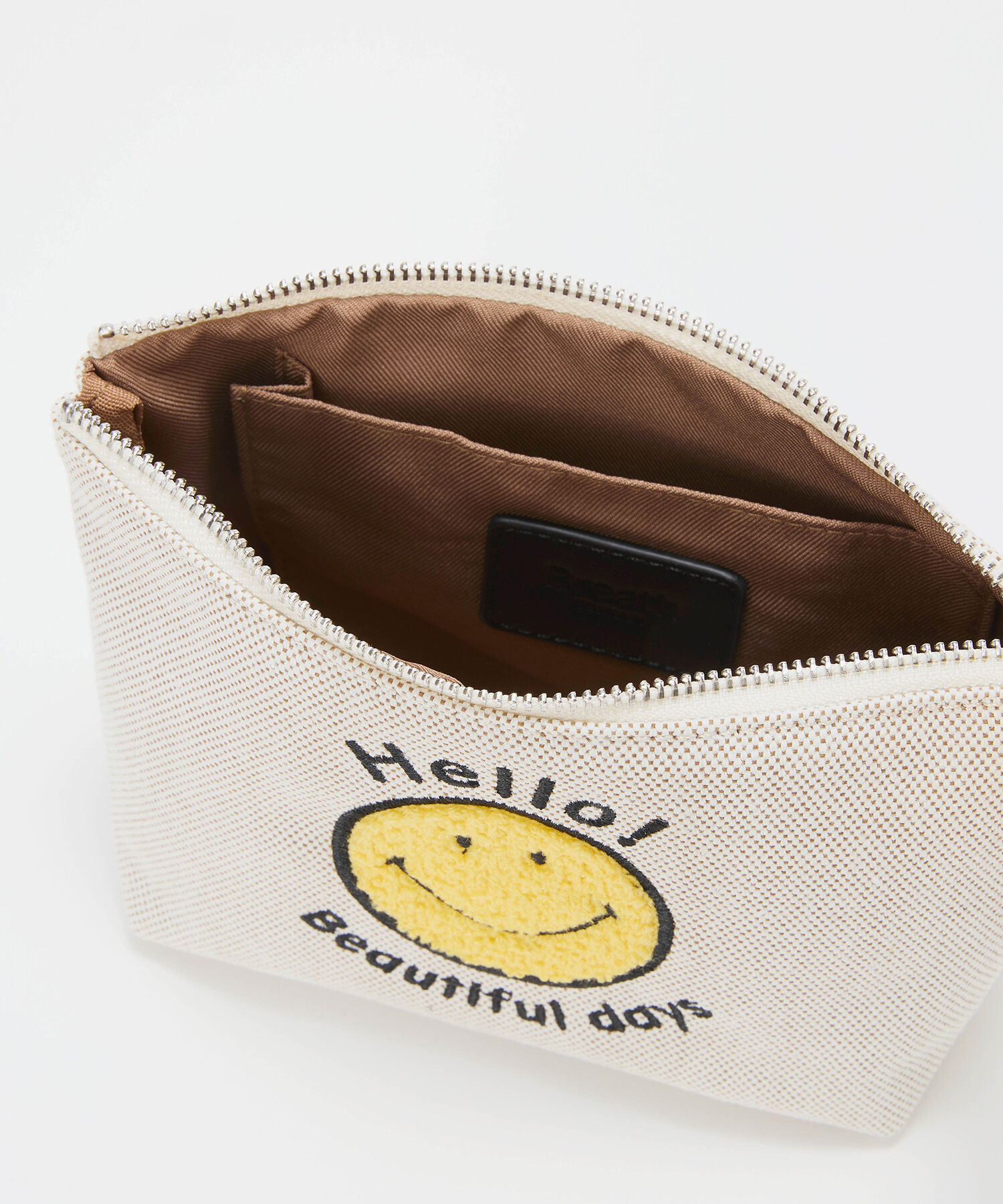 TOPKAPI BREATH「【Breath TOPKAPI】SMILE COLLECTION スマイル 刺繍 タッセルポーチ」|ポーチ|