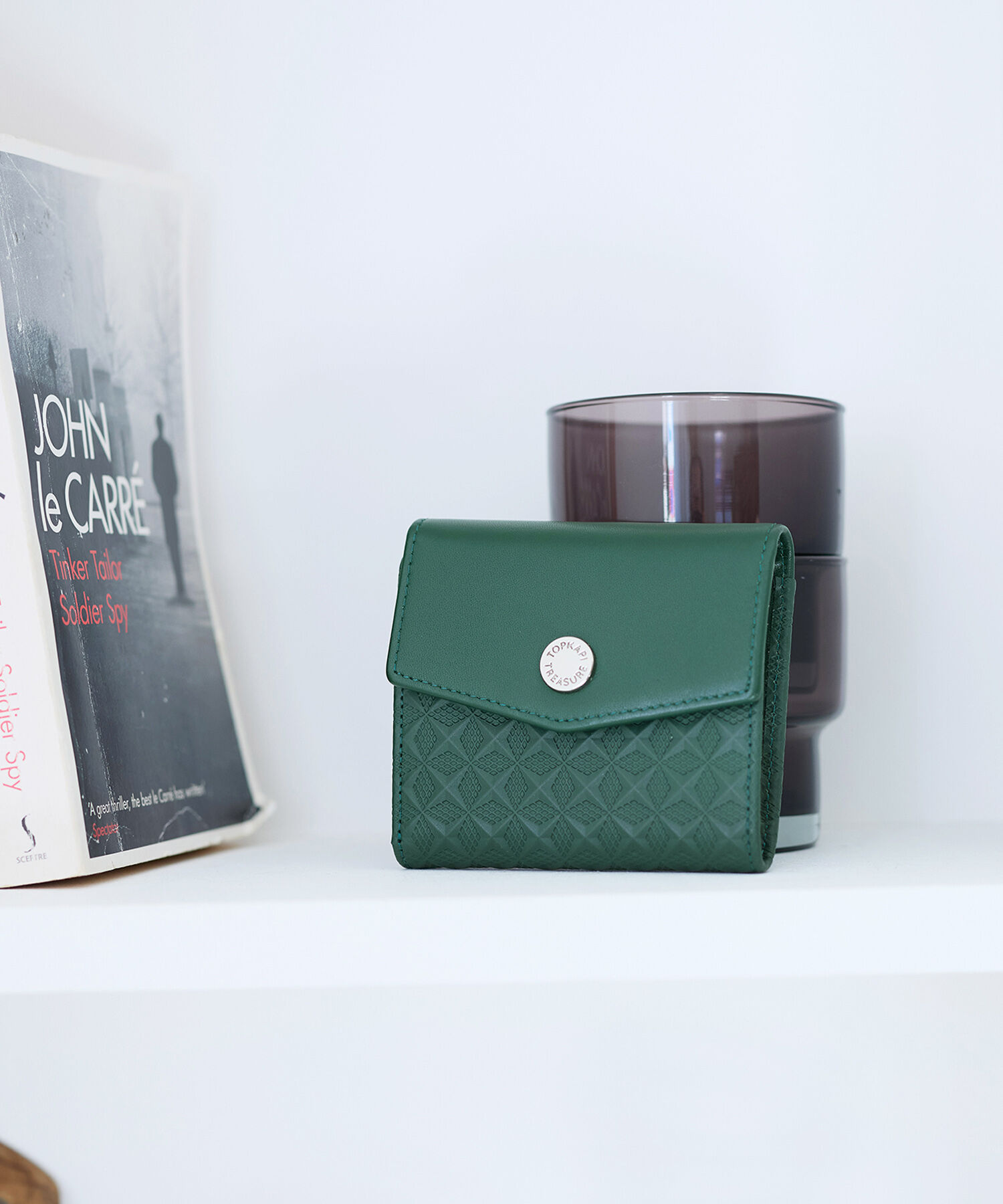 TOPKAPI TREASURE「【TREASURE TOPKAPI】スムースレザー 幾何柄 二つ折り財布」|財布|ダークグリーン