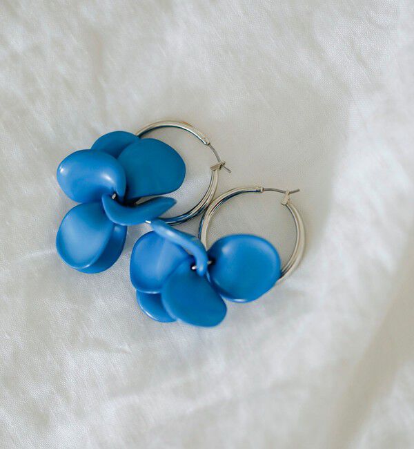 quaranciel「《追加予約》quaranciel: カラー フラワー フープ ピアス」|ピアス|