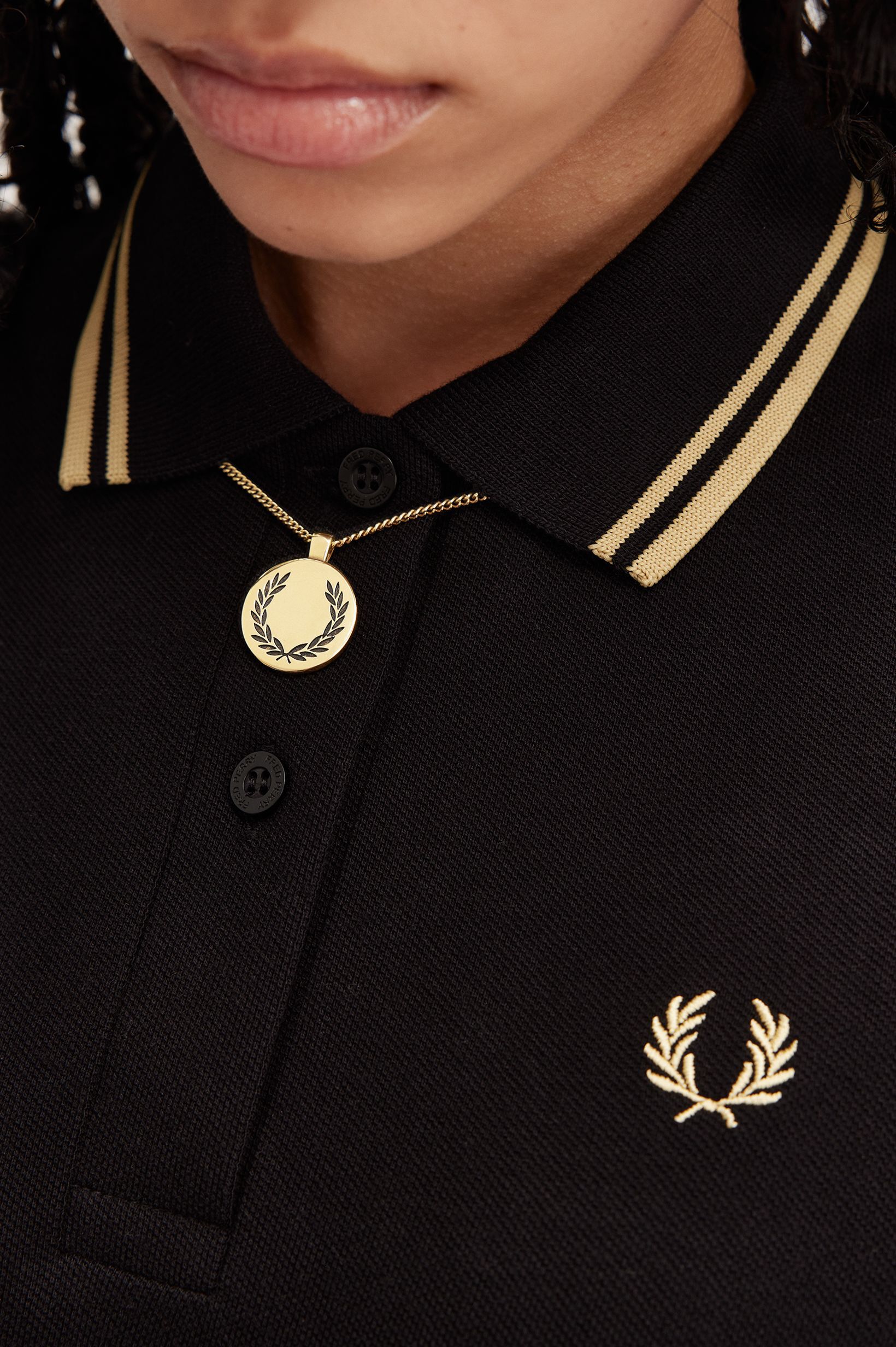 FRED PERRY 「Laurel Wreath Pendant Necklace」|ネックレス|