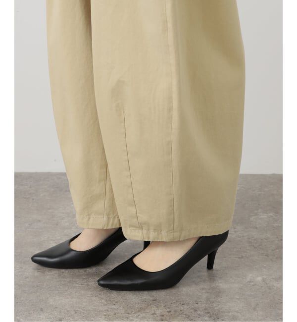 SLOBE IENA「パウダリーチノタックカーブトラウザー」|チノ|