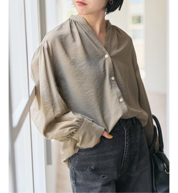 Spick and Span「《一部店舗+WEB限定》袖ボリュームスキッパーブラウス」|シャツ・ブラウス|