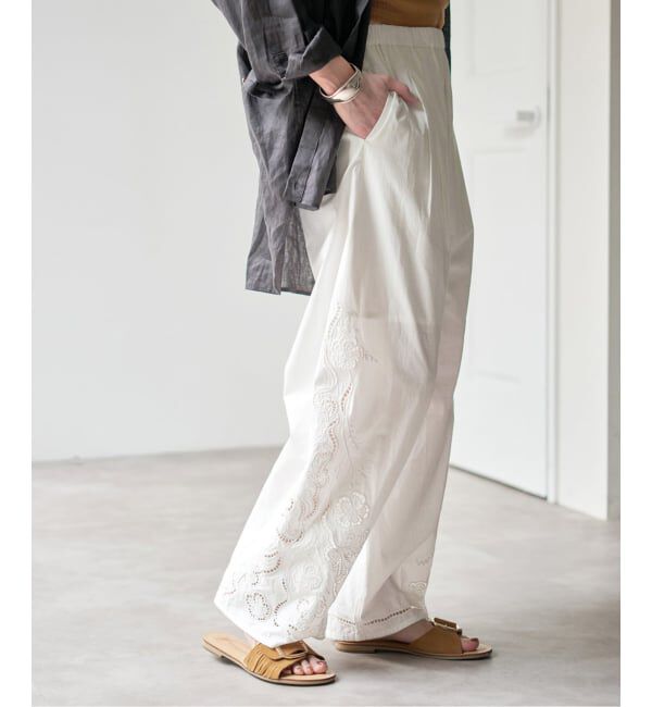 Spick and Span「《予約》カットワークエンブロイダリーパンツ」|その他|ホワイト