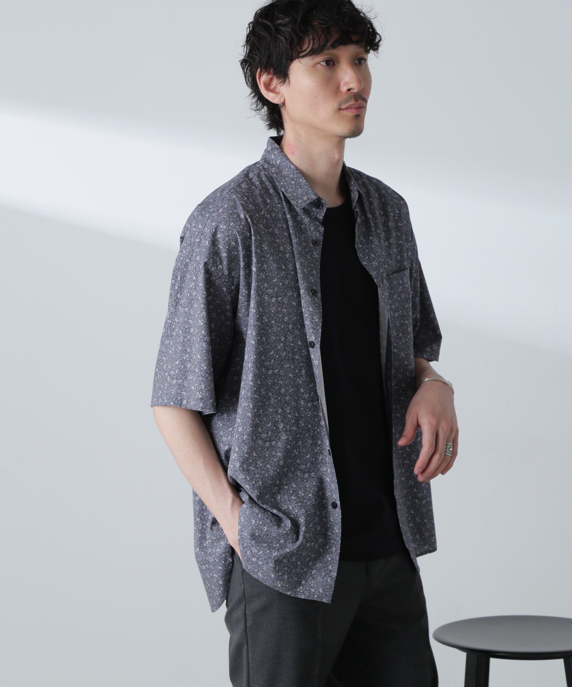 nano･universe「小花柄レギュラーシャツ 半袖」|シャツ・ブラウス|