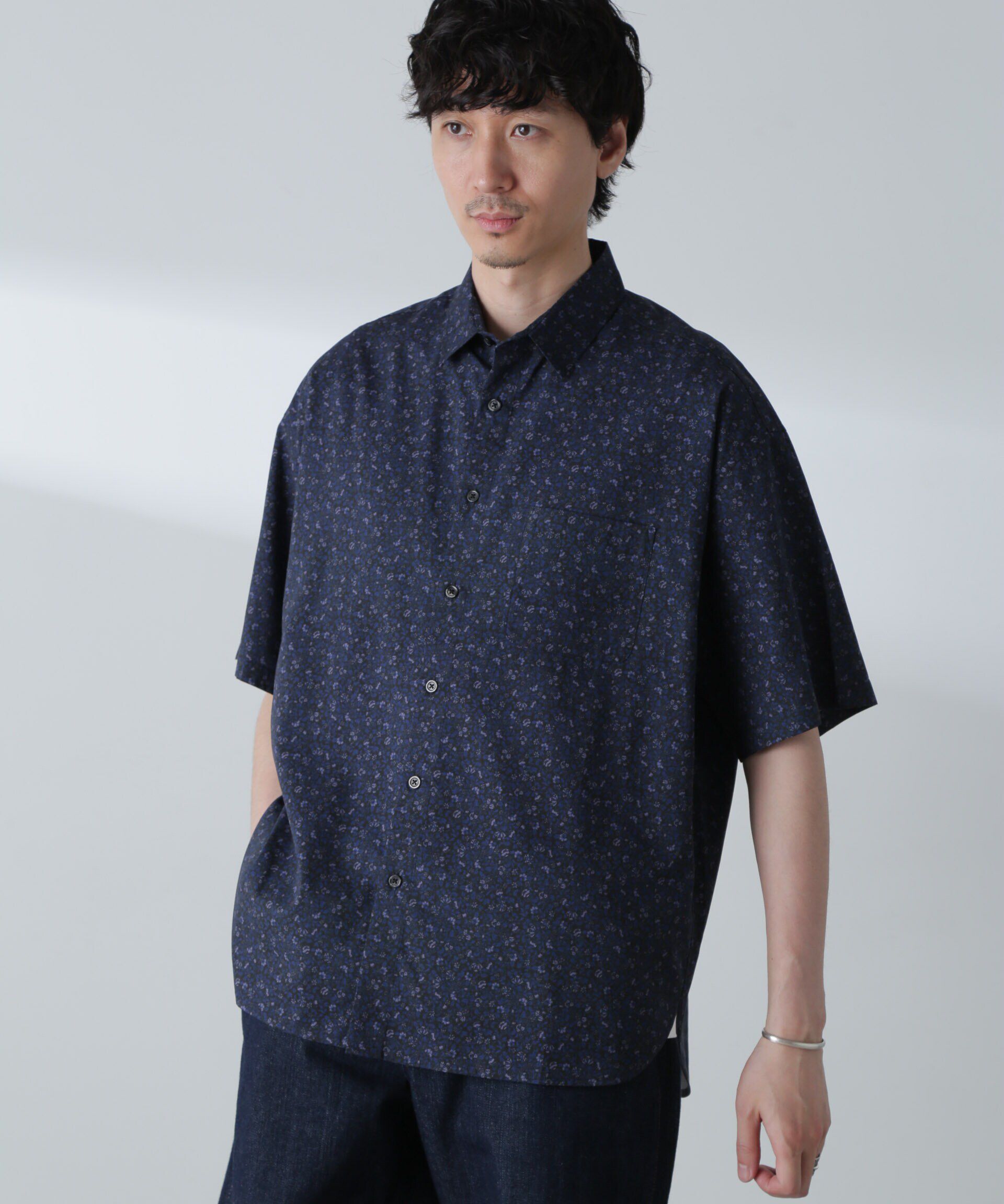 nano･universe「小花柄レギュラーシャツ 半袖」|シャツ・ブラウス|